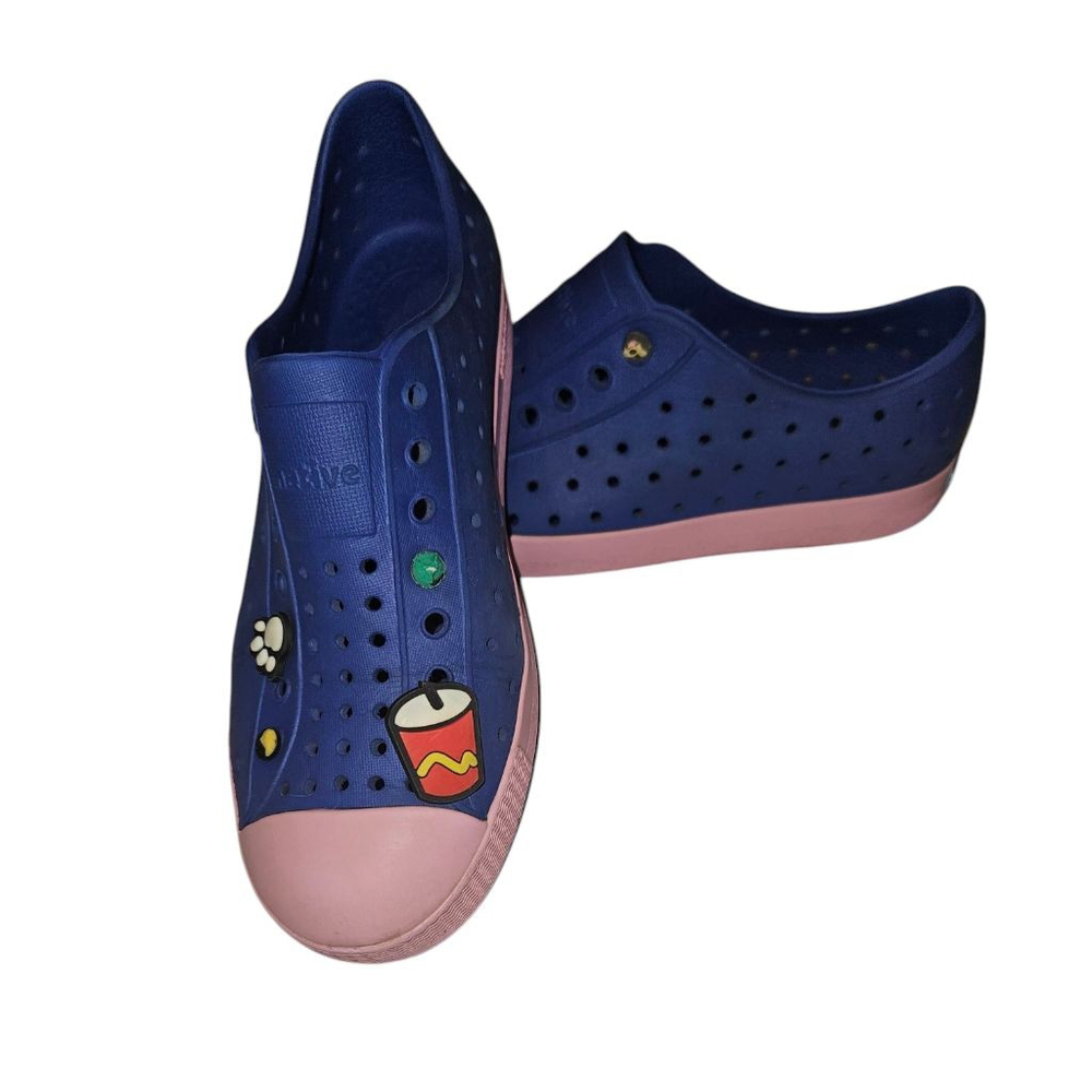 Native Jeffersons Shoes Girl's size J3